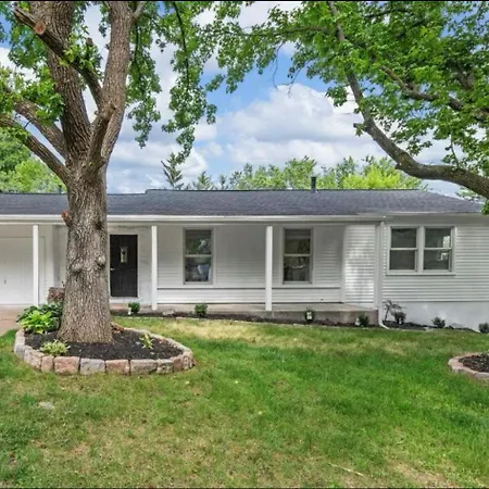 Affton Villa